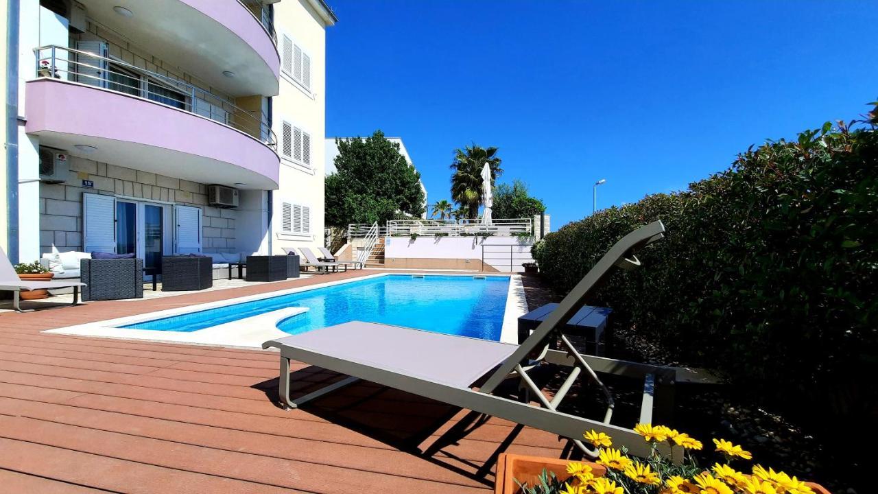 Sea View- Spacious Apartment With Shared Pool Split Dış mekan fotoğraf